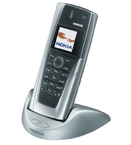 Мобильный телефон Nokia 9500 Communicator